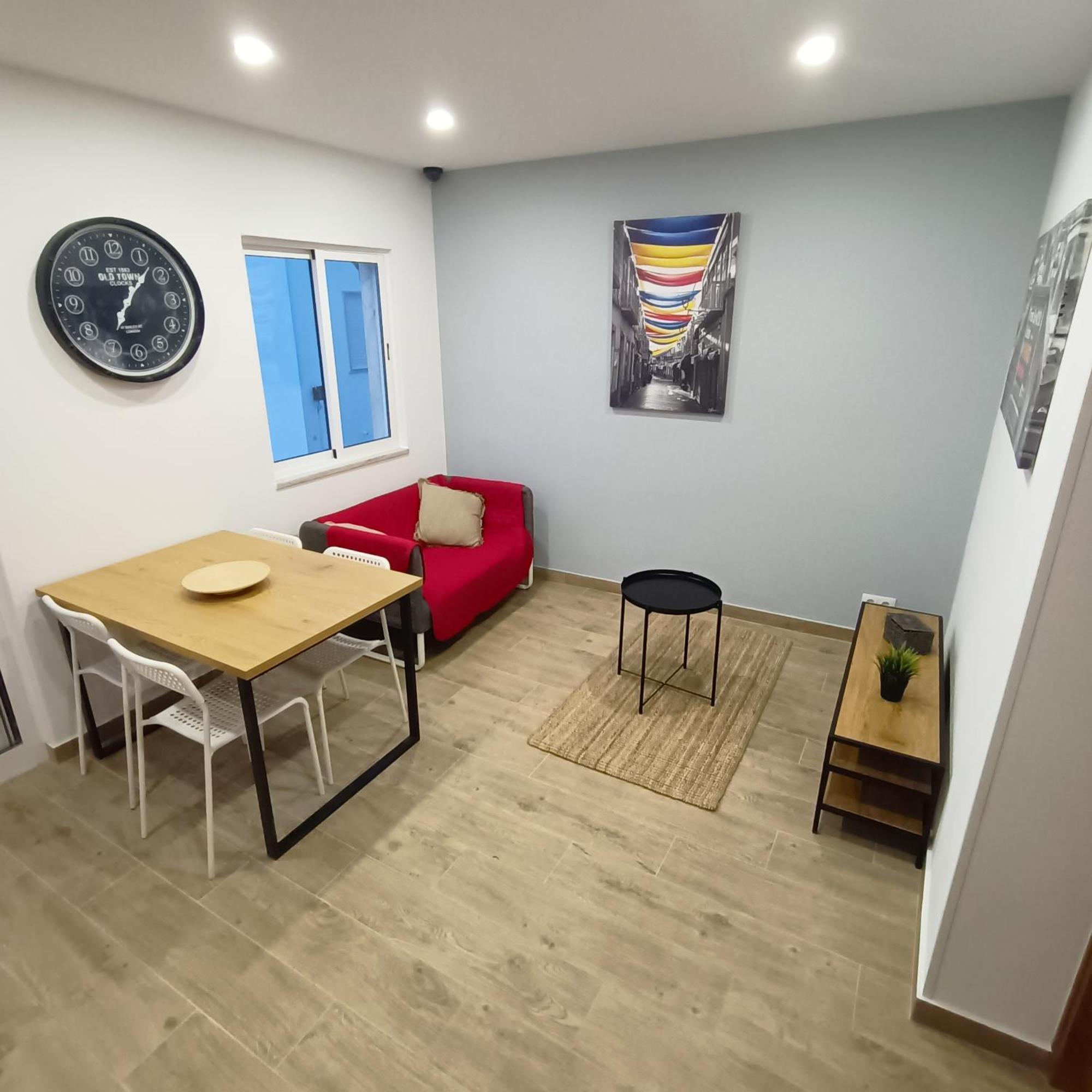 Good Vibes - Lagos Guesthouse Luaran gambar