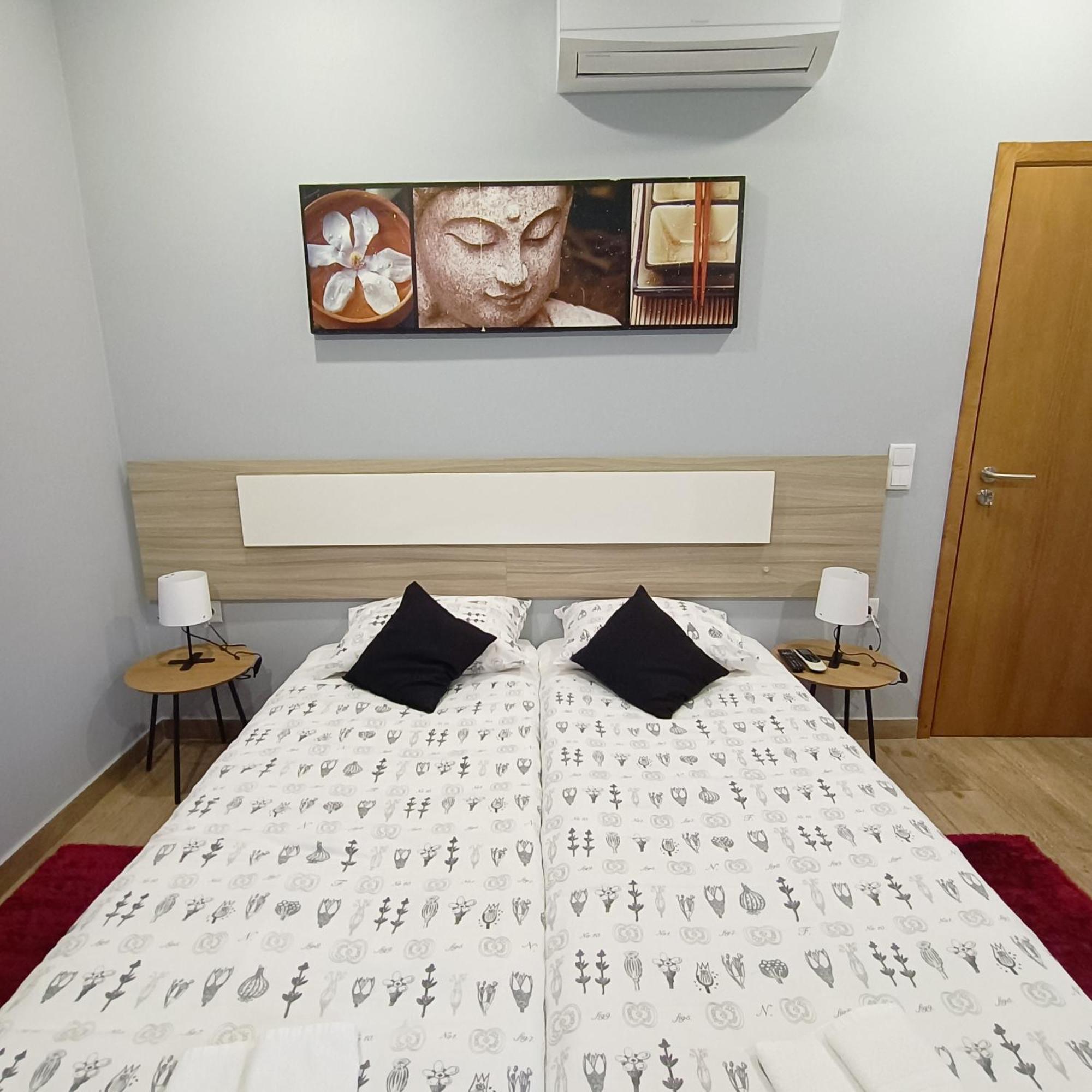 Good Vibes - Lagos Guesthouse Luaran gambar